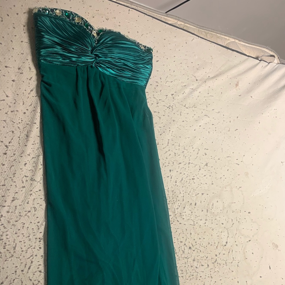 Formal dresses- price is for each dress. - Picture 6 of 8